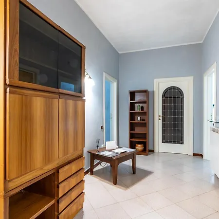 Novoli Comfort Balcony & Tramvia *
