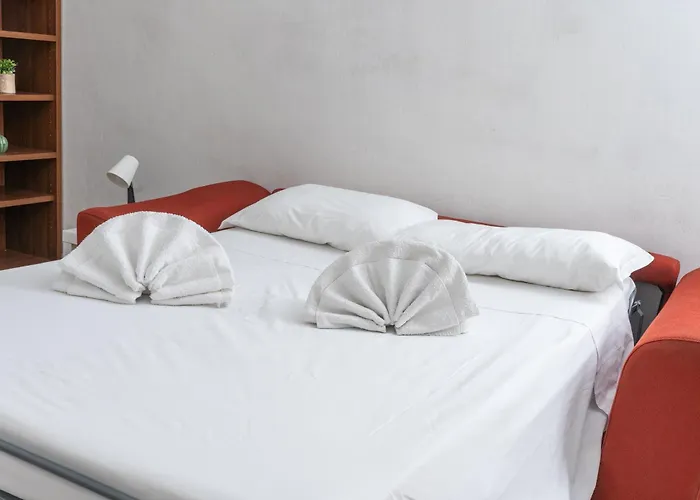 Novoli Comfort Balcony & Tramvia * Florence