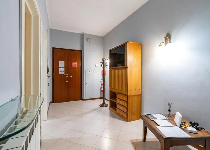 Novoli Comfort Balcony & Tramvia Apartment Florence